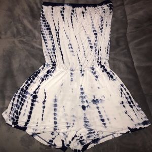 Strapless Fashionnova Romper!